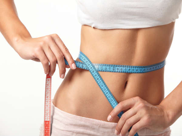 Gelatin không có chất béo và ít carbohydrate. Nhiều nghiên cứu đã chỉ ra rằng dùng gelatin sẽ giúp giảm sự thèm ăn, giúp bạn giảm cân.