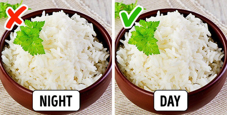 Cơm chứa nhiều carbs là nguồn cung cấp calo. Bằng cách ăn cơm vào ban ngày, bạn sẽ cho cơ thể đủ thời gian để tiêu hóa và đốt cháy lượng calo thu được.