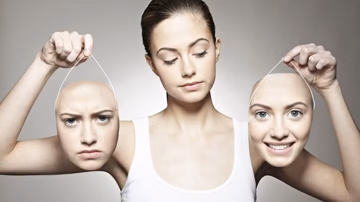 Tâm trạng thay đổi tiêu cực: Phụ nữ dễ bị kích thích, buồn bã, lo lắng và căng thẳng trong giai đoạn tiền mãn kinh.