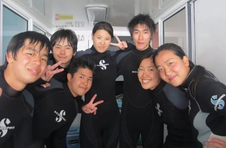 Thời điểm tháng 9/2015, Tsubakihara có chuyến du lịch tại đảo Ishigaki, cách hơn 249km về phía Đông với đảo Đài Loan. Cô đã không may để rơi mất máy ảnh trong lúc đang lặn biển. Điều thú vị là chiếc máy ảnh đã có một chuyến hành trình phi thường gần 250km về phía Tây, kéo dài suốt 2 năm trước khi trôi dạt lên bờ biển ở Đài Loan.