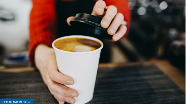 Vụ kiện này bắt đầu từ một tổ chức phi lợi nhuận ít tiếng tăm có tên là Council for Education and Research on Toxics (CERT) vào năm 2010, đã kiện khoảng 90 cửa hàng bán lẻ cà phê, trong đó có Starbucks, với lý do họ vi phạm luật pháp California, vì không cảnh báo người tiêu dùng về những hóa chất gây ung thư có trong sản phẩm của họ.