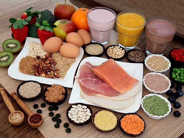 Dưới đây là một số dấu hiệu cho thấy bạn ăn quá nhiều protein.