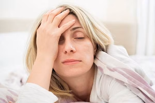 Mệt mỏi: Có nhiều nguyên nhân gây ra mệt mỏi cho phụ nữ U30 như thiếu máu và tiểu đường. Điều quan trọng là bạn phải tự kiểm tra tình trạng thiếu máu và đường huyết cao đều đặn.