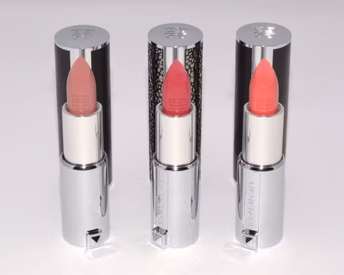 7. Givenchy Le Rouge Rose Dressing - giá: 38 USD/thỏi. Thương hiệu son này rất bền màu và được người dùng đánh giá cao về chất lượng.