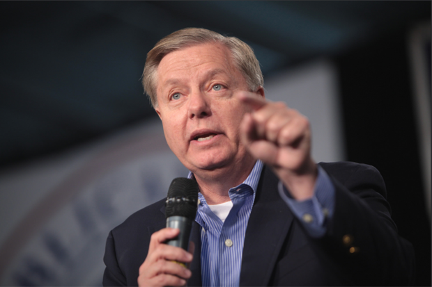 Nghị sĩ Đảng Cộng hòa từ bang South Carolina tên là Lindsey Graham.
