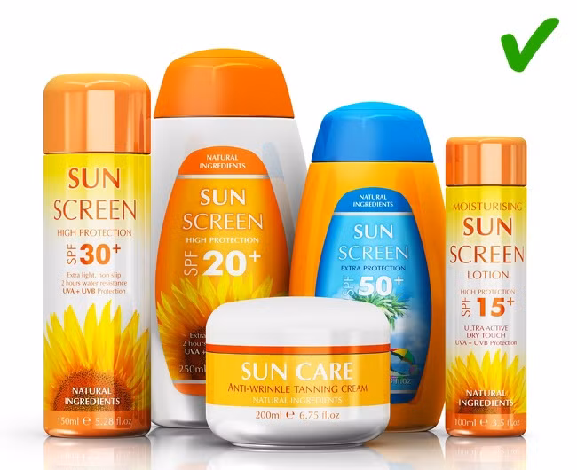 Việc không bôi kem chống nắng có thể khiến da bạn hình thành nhiều nếp nhăn và trở nên đen hơn vì ánh nắng mặt trời.