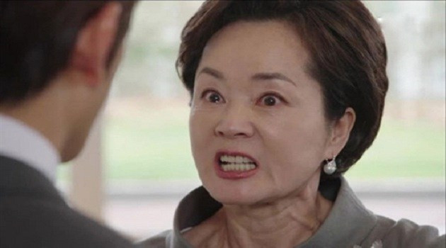 Anh đã về quỳ gối xin bố mẹ tôi cho cưới nhưng đã bị mẹ tôi đuổi thẳng (ảnh minh họa: IT).