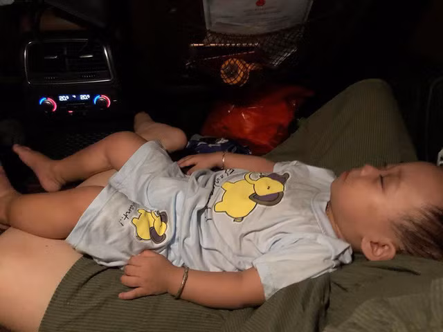 Mới đây, trên trang cá nhân của hot mom Nguyễn Bích Hằng (Hằng Túi) đã đăng tải bài viết với nội dung thông báo về tình hình sức khỏe của con trai “hot girl Bella".