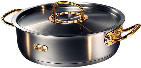 Nồi vàng giá 130.000 USSD: Hãng đồ gia dụng Fissler đã ra mắt chiếc xoong "có một không hai", đường kính 28 cm được chế tạo từ vàng và kim cương. Toàn bộ 2 quai nồi và nắp vung cùng logo Fissler được làm bằng vàng , tổng khối lượng lên tới 0,9 kg. Ngoài ra trên những quai đó còn được đính thêm 200 viên kim cương đủ kích cỡ.