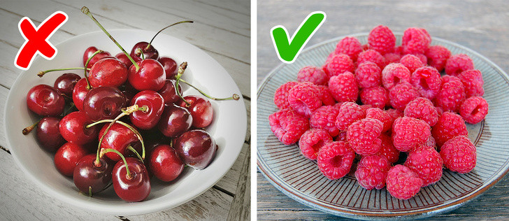 Quả mọng như quả nam việt quất, quả mâm xôi, dâu tây và nho đỏ là những món tráng miệng có hàm lượng calo thấp. Tuy nhiên, bạn cần thận trọng với quả anh đào, quả lựu, quả việt quất và mơ vì mức đường của chúng khá cao.