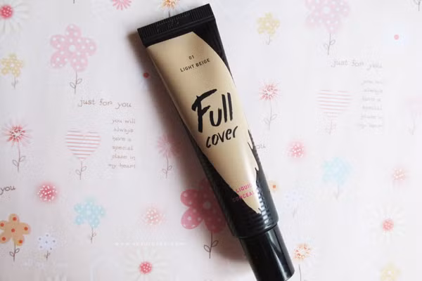 6. Che khuyết điểm dạng kem Aritaum’s Full Cover Cream Concealer. Hãng Aritaum có đến 4 món mỹ phẩm nằm trong danh sách này.