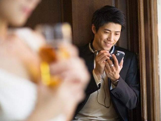 Về quê vợ ít hôm chồng tôi đã "say nắng" cô bé 17 tuổi. Ảnh minh họa.