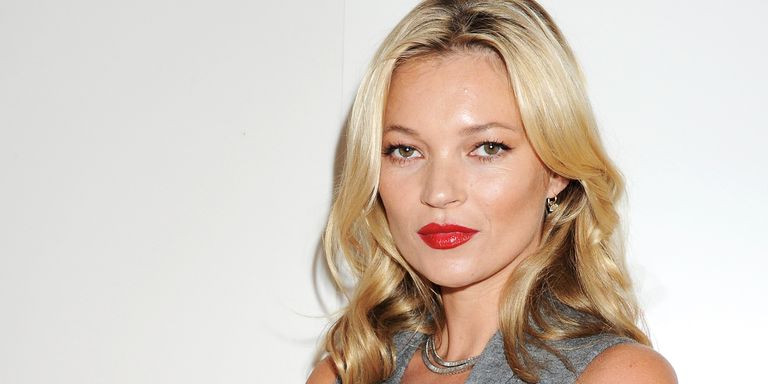 Siêu mẫu Kate Moss khẳng định, chế độ ăn uống và tập luyện đóng vai trò vô cùng quan trọng trong bí quyết giữ dáng của cô.