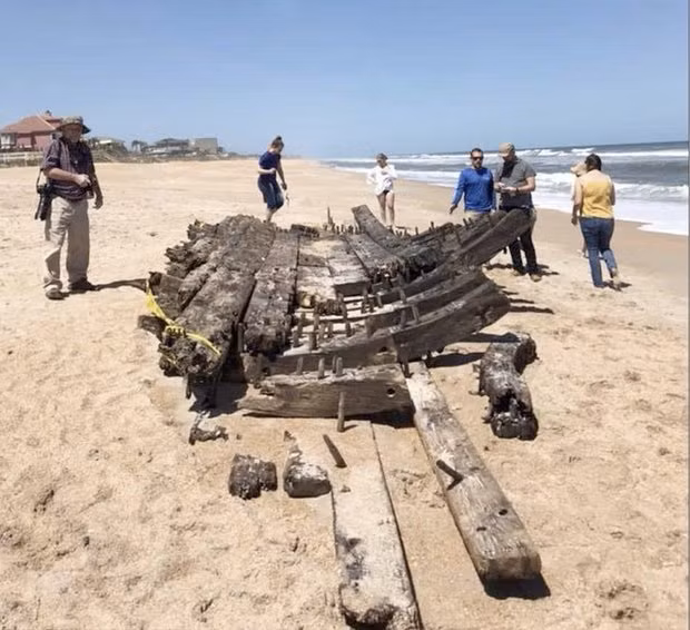 Xác con tàu ma sau 200 năm mất tích.