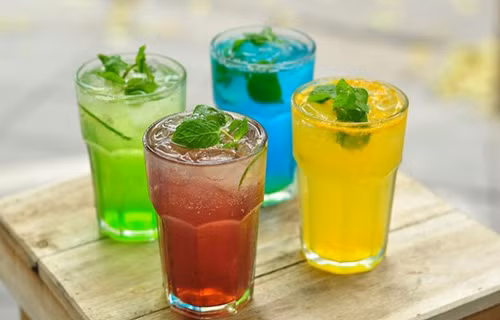 Tránh nước ngọt (soda): Soda tác động tới việc kiểm soát tiểu đường, thúc đẩy tăng cân và giảm khả năng hấp thu glucose.