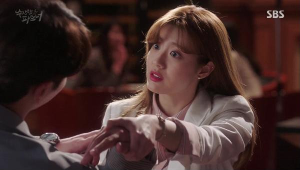 Kết thúc chuyến công tác mệt mỏi, bận bịu nhưng hãy cố dành thời gian đi chọn những món quà nhỏ để khi trở về làm quà cho vợ, cho con - Ảnh: Internet.