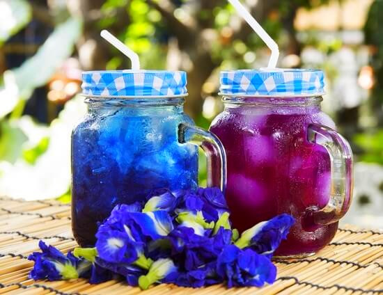 Điều trị lo lắng và trầm cảm: Theo nghiên cứu, trà hoa này có thể làm giảm căng thẳng và giảm các triệu chứng rối loạn lo âu. Các chất chống oxy hóa trong trà đóng một vai trò quan trọng trong việc nâng cao tâm trạng của bạn.