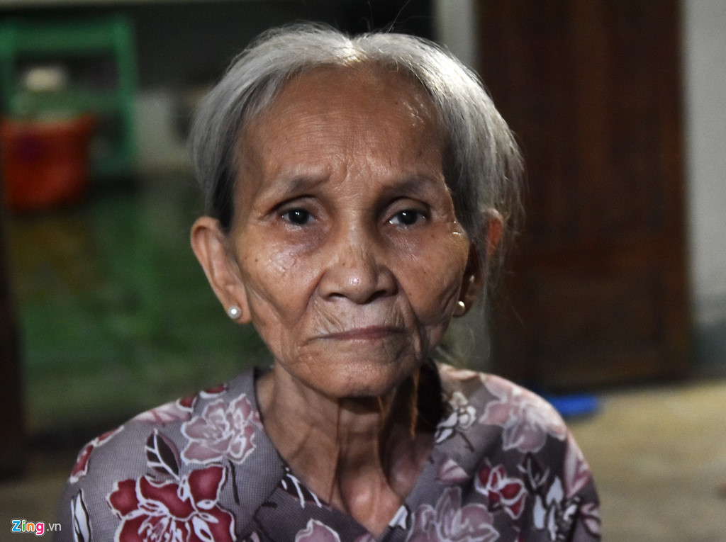 Nghe cuoc goi luc 4h, co dau gao khoc doi chet theo chong-Hinh-2