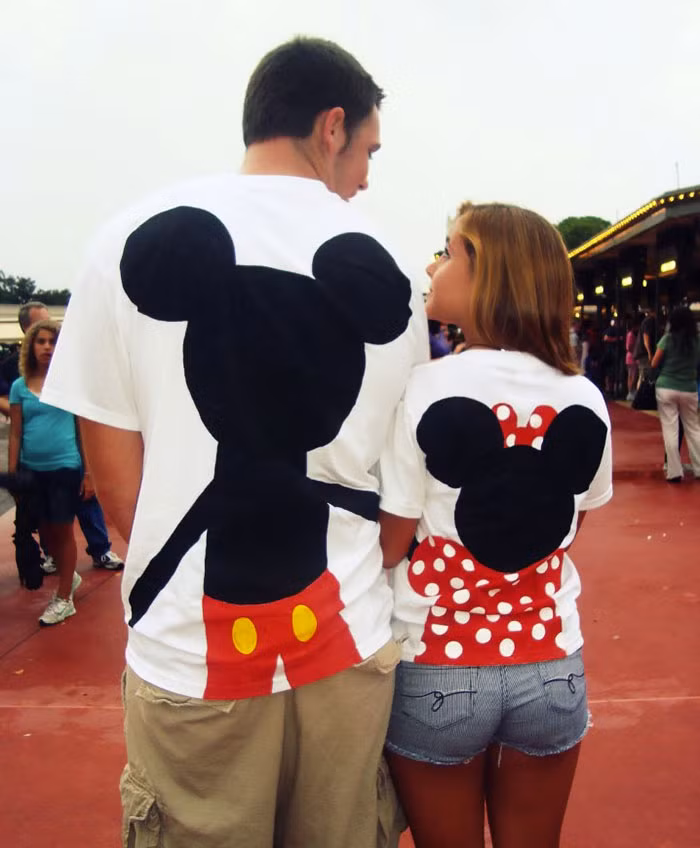 Áo đôi đáng yêu của cặp đôi.