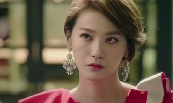 Tôi chết lặng trước từng lời từng chữ mà mình nghe được từ người tình. (Ảnh minh họa)