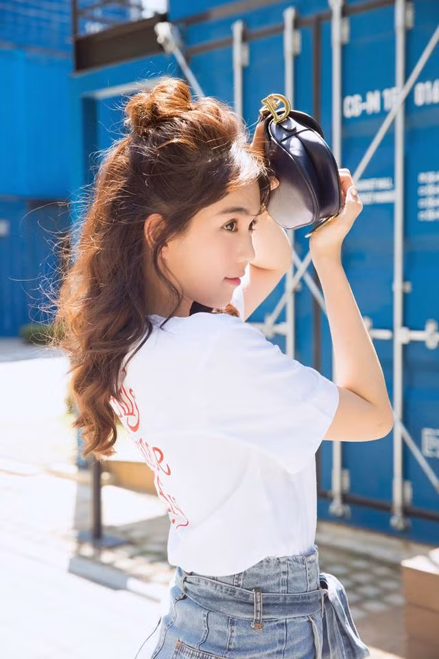 Bi xia xoi tuoi 30 chua lay chong, Ngoc Trinh: “Muon song nhu vay”-Hinh-4