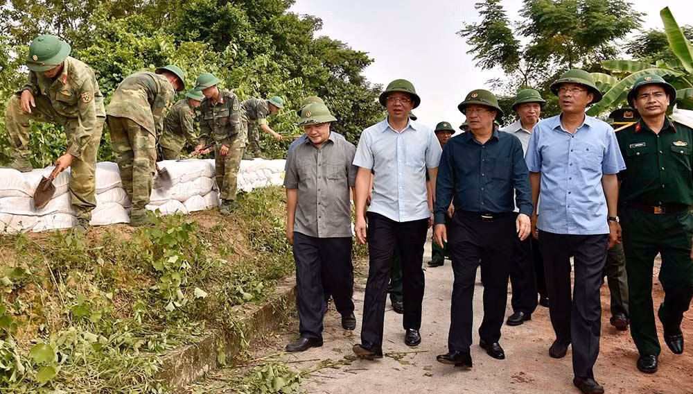 Sieu bao Mangkhut do bo: Yeu cau khan cua Pho Thu tuong