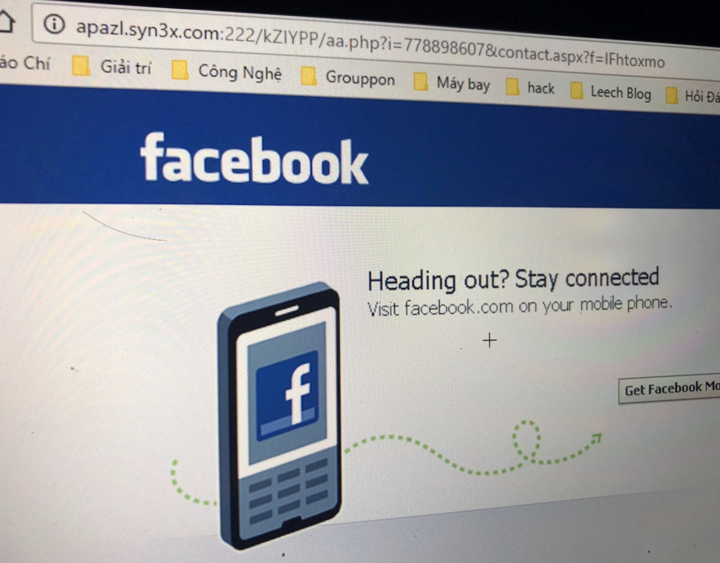 Người dùng cần để ý địa chỉ trang web khi đăng nhập tài khoản Facebook của mình.