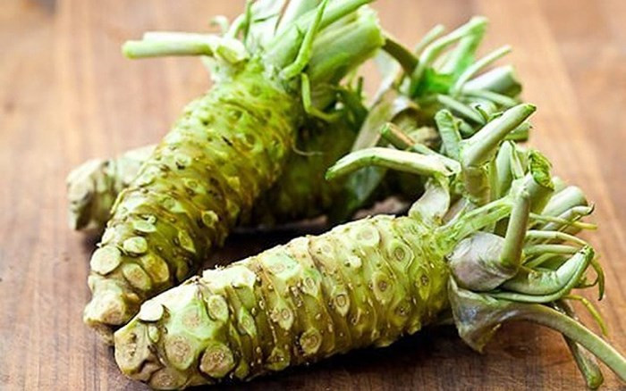 Sức khỏe tim mạch: Một trong những lợi ích sức khỏe tuyệt vời nhất của mù tạt là khả năng cải thiện sức khỏe tim mạch. Nó làm giảm nguy cơ đau tim bằng cách ngăn chặn sự tập hợp các tiểu cầu. Mù tạt ngăn các tiểu cầu dính vào nhau, điều này có thể rất nguy hiểm cho tim.