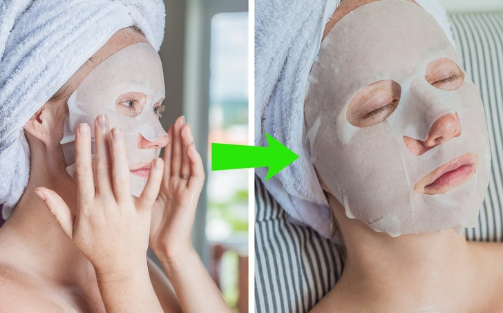 Đắp mặt nạ là một bước làm đẹp không thể thiếu của các cô gái Hàn Quốc. Hãy đắp mặt nạ khoảng 2-3 ngày một tuần.