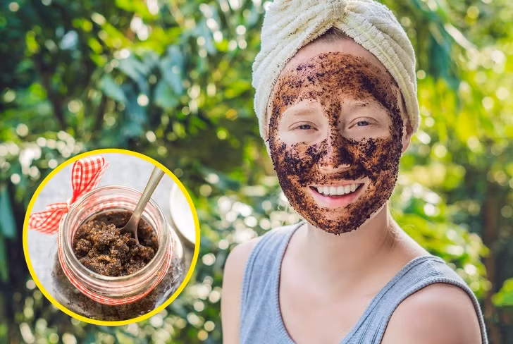 Tẩy tế bào chết 1-2 lần/ tuần để loại bỏ lớp da chết, giúp da láng mịn, các tinh chất được phát huy tối đa.