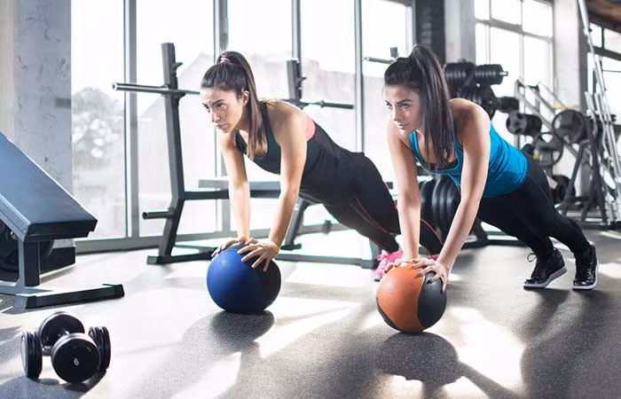 Tập thể dục thường xuyên là rất quan trọng khi bạn đang đối phó với chứng ăn uống theo cảm xúc và béo phì.