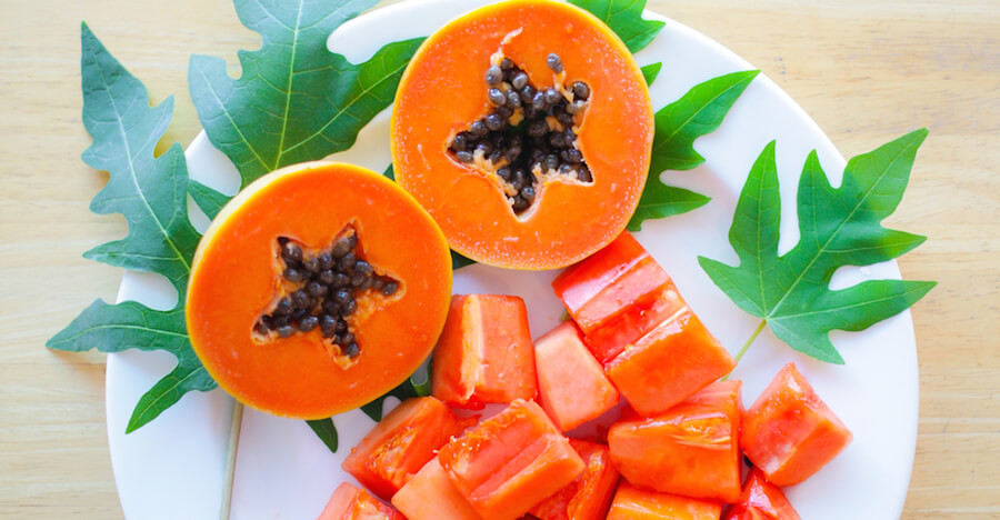 Cải thiện sức khỏe thị giác: Đu đủ chứa vitamin A, bảo vệ thị lực của bạn và giúp ngăn ngừa một số bệnh về mắt như đục thủy tinh thể và thoái hóa điểm vàng.