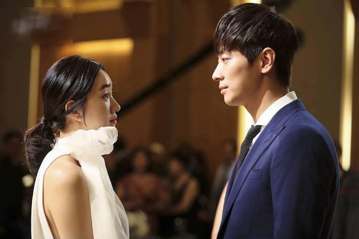 Nang nac ly hon vi ghen tuong, 3 nam sau rot nuoc mat khi gap lai vo-Hinh-2