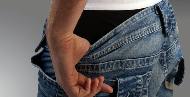 Việc mặc đồ lót 24/24 sẽ khiến “của quý” của nam giới bị bó chặt nên bạn cần có thời điểm cho chúng “tự do”. Một số thời điểm lý tưởng để “thả rông” cậu nhỏ như khi đi ngủ, sau khi tắm hoặc khi bạn chỉ có một mình.