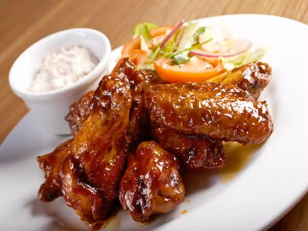 Khi được nấu lại lần thứ hai, gà có thể gây ra các vấn đề về tiêu hóa và các vấn đề sức khoẻ khác.