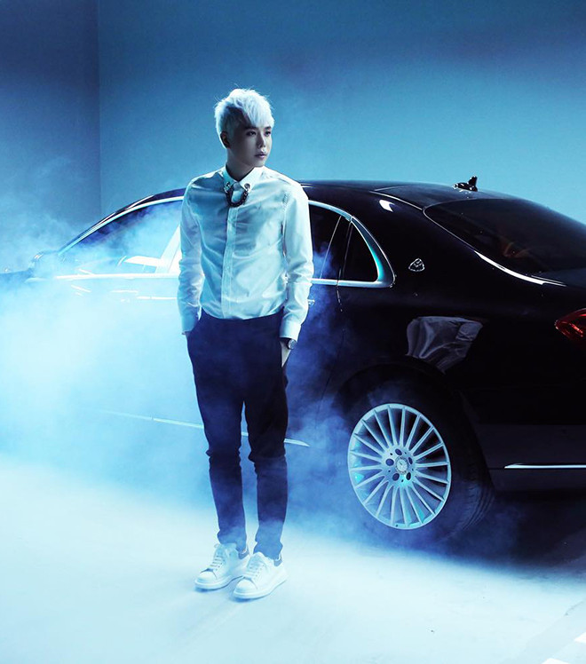 Trịnh Thăng Bình đã rất khéo léo lựa chọn và mix đồ để có những bộ trang phục rất đơn giản mà lịch lãm.