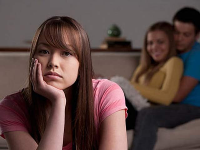 Chồng hứa bù đắp cho bồ nếu tôi "đền bù" thỏa đáng. Ảnh minh họa.