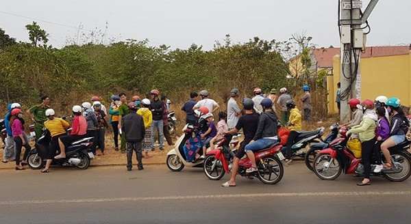 Hiện trường phát hiện sự việc là khu rẫy nằm cạnh trường học.