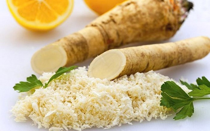 Làm cho bạn trẻ hơn: Mù tạt chứa sulfinyl chống lại sự lão hóa và giúp bạn có màu da hoàn hảo và tươi sáng. Sulfinyl là một chất chống oxy hóa mạnh mẽ làm giảm oxy phản ứng trong cơ thể. Không chỉ vậy, mù tạt giúp chống ung thư hiệu quả.