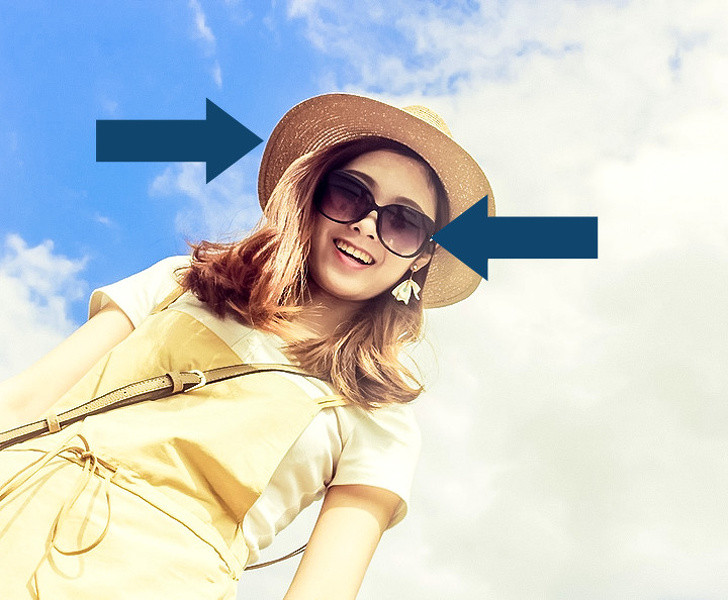 Bạn nên đi bộ vào buổi tối, tránh khoảng thời gian từ 10 giờ sáng đến 4 giờ chiều vì đó là thời điểm có lượng lớn phấn hoa trong không khí. Nếu bạn vẫn cần phải đi ra ngoài trong khung thời gian này, thì hãy đội mũ và đeo kính râm.