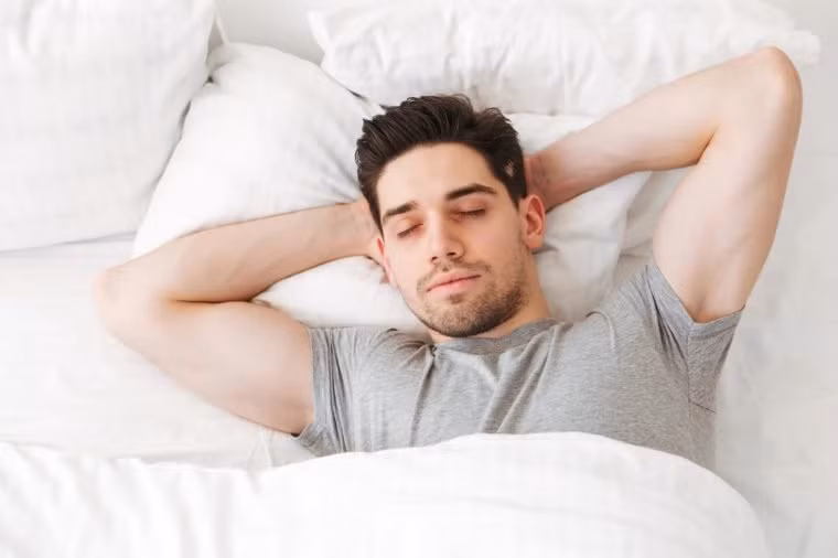 Bạn ngủ ngon hơn khi không ở nhà: Một dấu hiệu cho thấy bạn cần mua tấm nệm mới là nếu bạn thấy rằng bạn có một giấc ngủ ngon hơn trên chiếc ghế dài, trên giường khách sạn hoặc trên giường nhà của một người bạn.