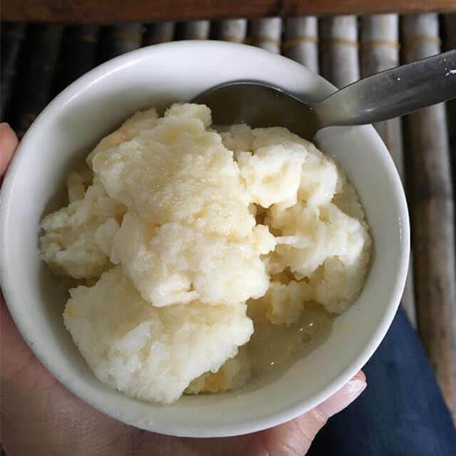 Kem trứng muối có vị mặn và ngọt cùng một lúc, mùi hương cũng rất đặc biệt. Ảnh: Internet.