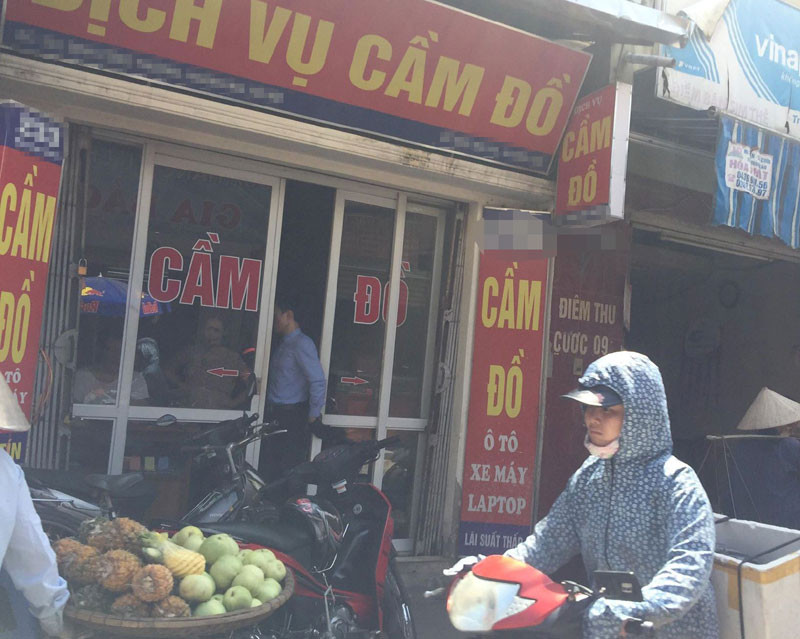 Thua dau vi Argentina: Dan do cam 500 chiec smartphone, tiem cam do chay ket