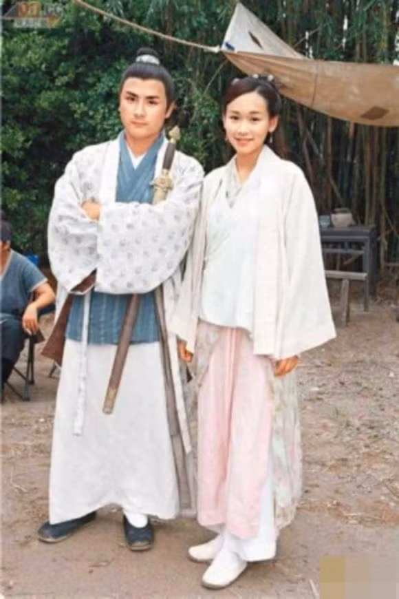 Dương Tư Kỳ và Lý Vĩnh Hào "trúng sét ái tình" khi đóng chung bộ phim Huyết chiến tình thù.