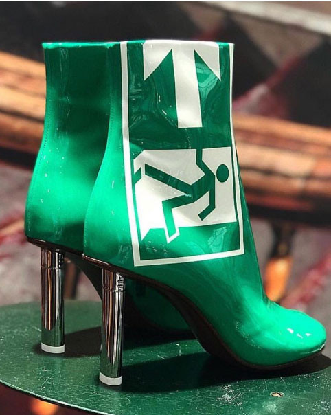 Giày không lối thoát.