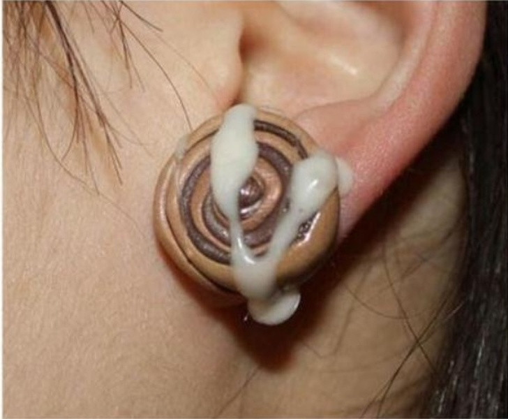 Đôi bông tai gây hiểu nhầm.