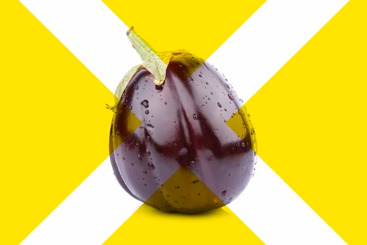 Nếu bạn đang giảm cân thì hạn chế ăn món cà tím chiêm bởi nó có chứa chất béo cao gấp 4 lần so với khoai tây chiên. Thay vào đó, bạn có thể nướng, xào hoặc hầm.