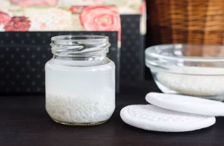 Từ thời xa xưa, những người phụ nữ Yao, cũng như các công chúa hoàng gia của Trung Quốc, đã sử dụng nước gạo lên men để gội đầu.