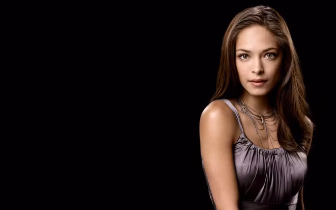 Kristin Kreuk rất quen thuộc với khán giả Việt Nam qua loạt phim Smallville. Ảnh: ScreenCrush.