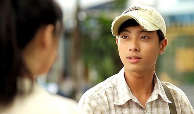 Sau Xin lỗi anh chỉ là thằng bán bánh giò, Đình Hiếu vẫn chưa thoát khỏi những vai diễn hiền lành, chân chất.